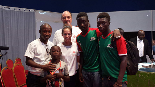 Canadian maracana delegation donations to a training center - délégation canadienne de maracana remise de dons Burkina Faso